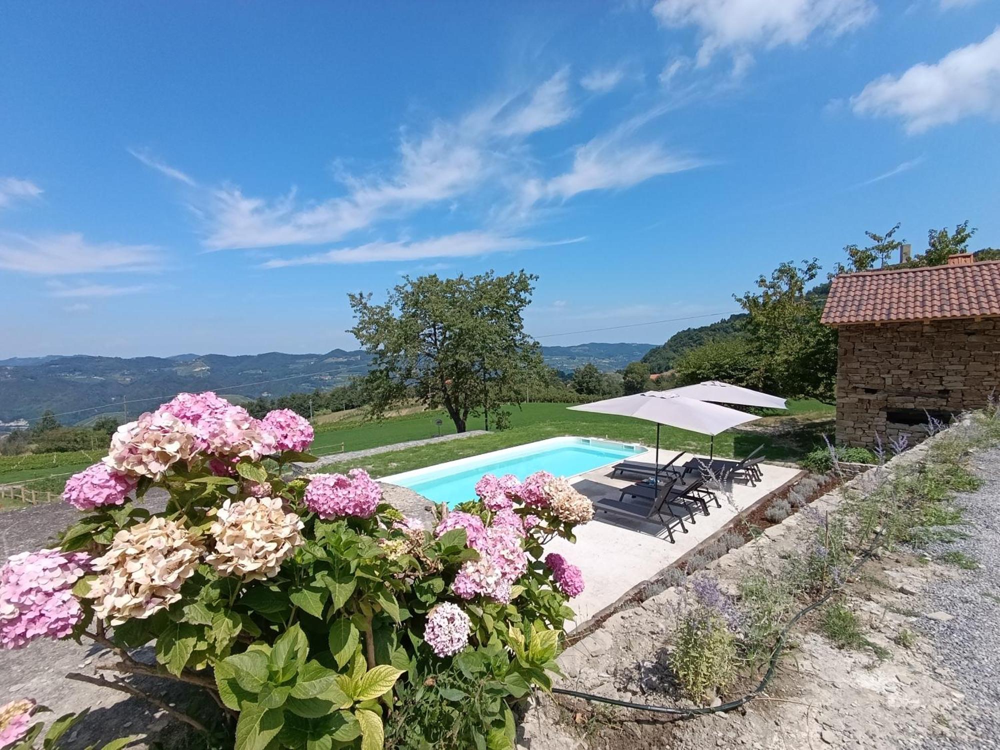 Agriturismo La Margherita San Giorgio Scarampi Exterior photo