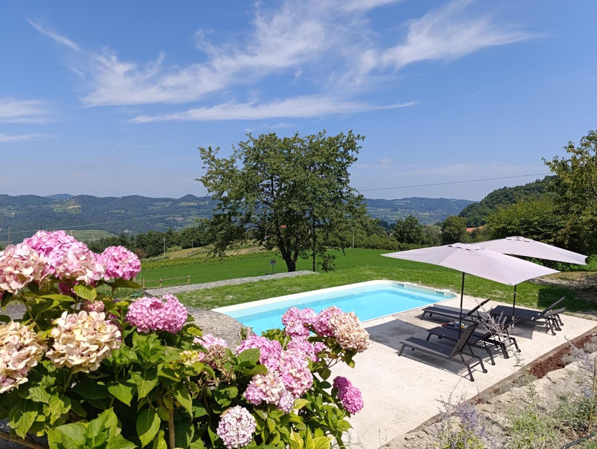 Agriturismo La Margherita San Giorgio Scarampi Exterior photo